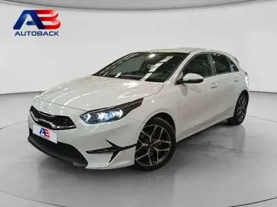 Usado Kia Ceed 136 CV (100 kW) 2023 Blanco Utilitario