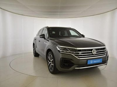 Gris/plata Usado 2020 VW Touareg R-line SUV | 42.990 € (Precio justo)