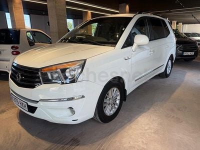 Usado SsangYong Rodius Limited 155 CV (114 kW) 2015 Blanco Monovolumen