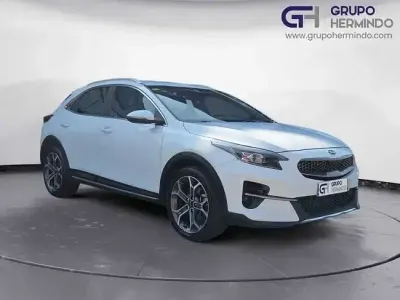 Usado Kia XCeed 120 HP (88 kW) 2020 Branco SUV