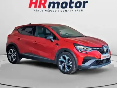 Usado Renault Captur R.S. 141 CV (103 kW) 2022 Rojo SUV