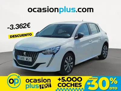 Usado Peugeot 208 Active 100 CV (73 kW) 2023 Blanco Utilitario