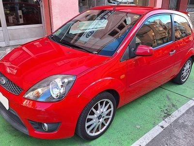 Rojo Usado 2006 Ford Fiesta Sport Utilitario | 4390 € (Precio justo)