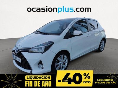 Blanco Usado 2015 Toyota Yaris Hybrid Advance Utilitario | 12.871 € (Caro)