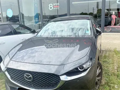 Usado Mazda CX-30 122 CV (89 kW) 2022 Gris / plata SUV