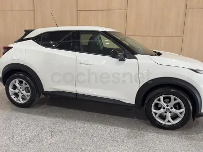 Usado Nissan Juke Acenta 114 CV (83 kW) 2022 Blanco SUV