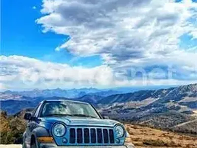 Usado Jeep Cherokee Limited 150 CV (110 kW) 2006 Azul SUV