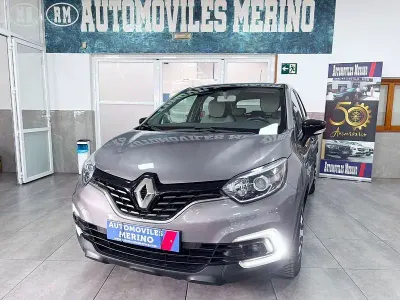Usado Renault Captur LIMITED 90 CV (66 kW) 2019 Gris / plata SUV