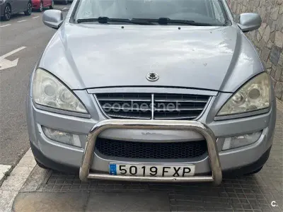 Usado SsangYong Kyron Limited 141 CV (103 kW) 2007 Gris / plata SUV