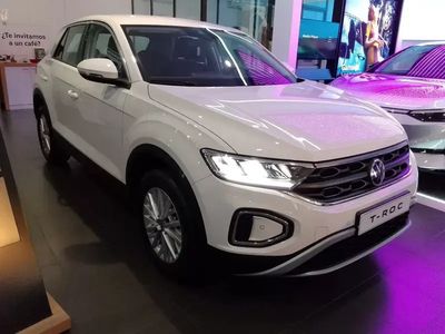 Usado VW T-Roc 115 CV (84 kW) 2024 SUV