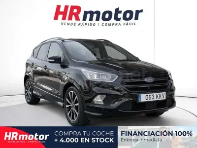 Usado Ford Kuga ST-Line 150 CV (110 kW) 2018 Negro SUV