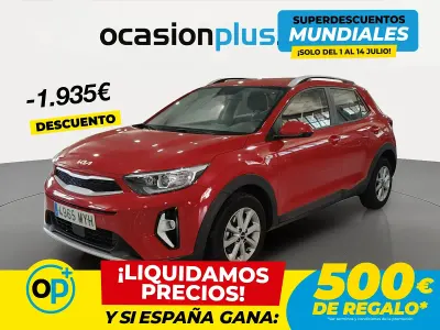 Usado Kia Stonic 79 CV (58 kW) 2025 Rojo SUV