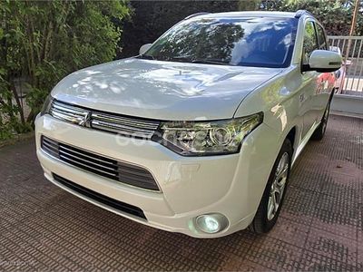 Mitsubishi Outlander P-HEV