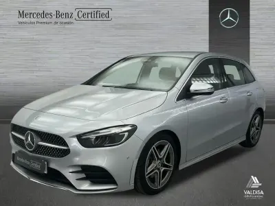 Usado Mercedes B200 AMG line 150 CV (110 kW) 2024 Plata hightech Utilitario