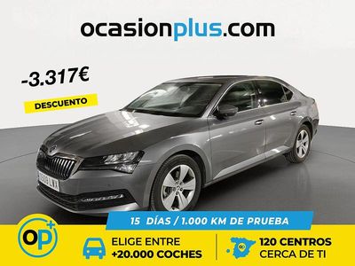 Usado Skoda Superb Ambition 150 CV (110 kW) 2022 Gris Berlina