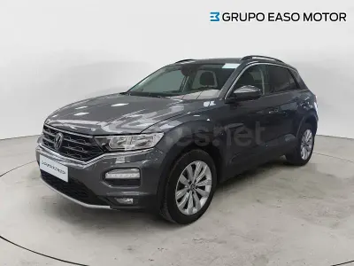 Usado VW T-Roc Advance 150 CV (110 kW) 2021 Gris / plata SUV