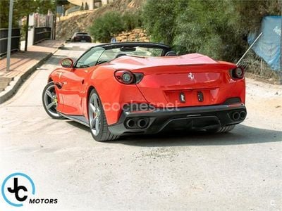 Usado Ferrari Portofino 600 CV (441 kW) 2020 Granate Descapotable
