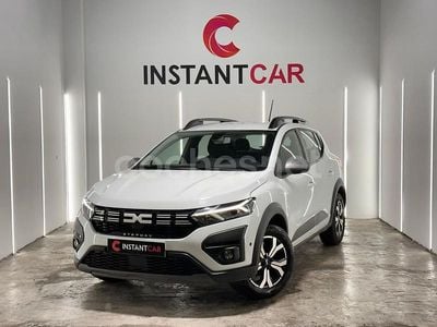 Usado Dacia Sandero Expression 91 CV (66 kW) 2023 Blanco Berlina