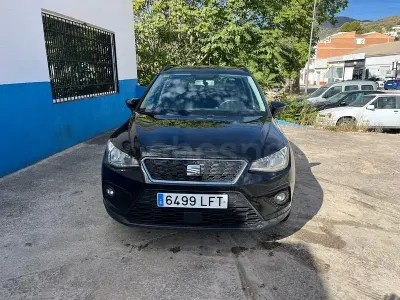 Usado Seat Arona Ecomotive 95 CV (69 kW) 2020 Negro SUV