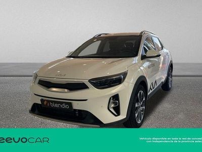 Blanco Usado 2024 Kia Stonic Style SUV | 23.990 € (Caro)