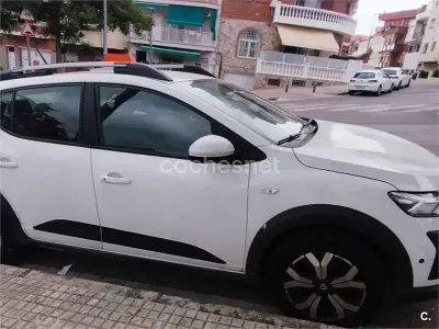 Usado Dacia Sandero Comfort 101 CV (74 kW) 2021 Blanco Berlina