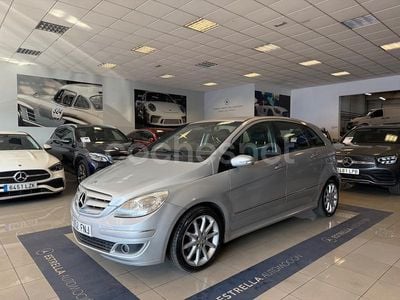 Mercedes B200
