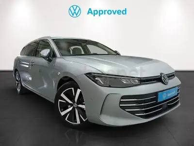Nuevo VW Passat Business 150 CV (110 kW) 2025 Gris / plata Familiar