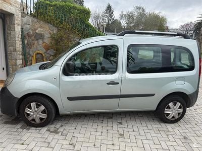 Usado Renault Kangoo 85 CV (62 kW) 2009 Gris / plata Familiar