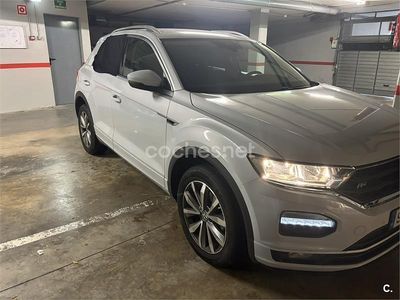 Begagnad VW T-Roc Advance 150 HK (110 kW) 2021 Grå SUV