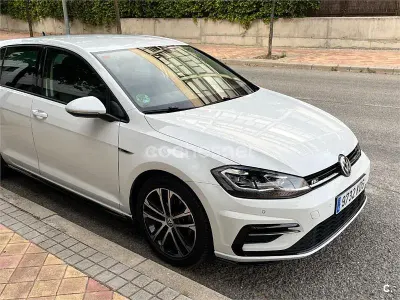 Usado VW Golf VII Sportline 150 CV (110 kW) 2017 Blanco Berlina