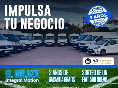Usado Ford Tourneo Sport 100 CV (73 kW) 2018 Rojo Van