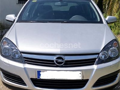 Usado Opel Astra Enjoy 90 HP (66 kW) 2006 Cinzento Sedan