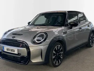 Usado Mini Cooper S 178 CV (130 kW) 2023 Gris / plata Utilitario