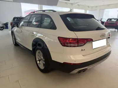 Usado Audi A4 Allroad Premium 190 CV (139 kW) 2018 Blanco Familiar