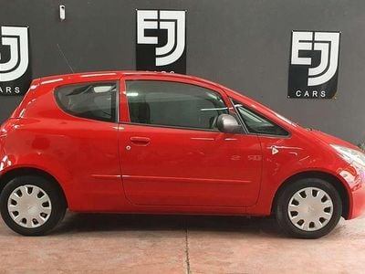 Usado Mitsubishi Colt Inform 75 CV (55 kW) 2008 Rojo Utilitario