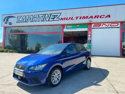 Usado Seat Ibiza Style 95 CV (69 kW) 2017 Azul Berlina
