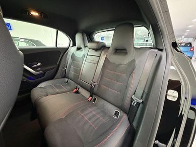 Usado Mercedes A180 116 CV (85 kW) 2025 Negro Berlina