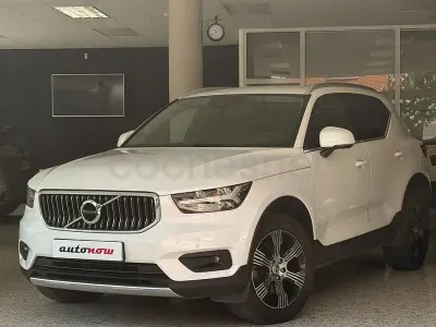 Usado Volvo XC40 Inscription 197 CV (144 kW) 2021 Blanco SUV
