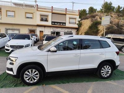 Usado Skoda Karoq 115 CV (84 kW) 2023 Blanco SUV
