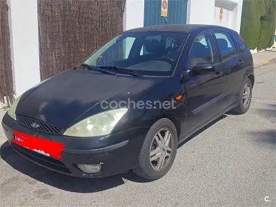 Usado Ford Focus Trend 115 CV (84 kW) 2003 Negro Berlina