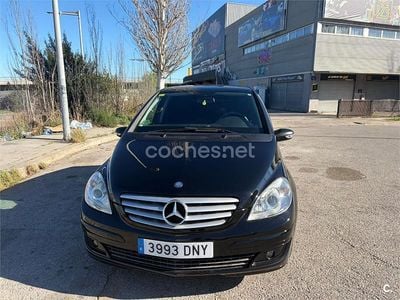 Usado Mercedes B200 136 CV (100 kW) 2005 Negro Monovolumen