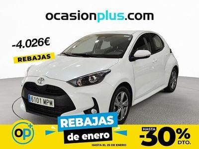 Blanco Usado 2024 Toyota Yaris Hybrid Active Berlina | 18.000 € (Buen precio)