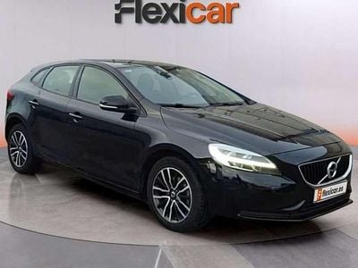 Negro Usado 2018 Volvo V40 Momentum Utilitario | 12.790 € (Precio justo)