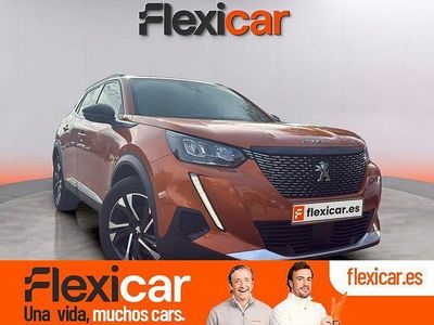 Usado Peugeot 2008 Allure 100 CV (73 kW) 2023 Naranja SUV