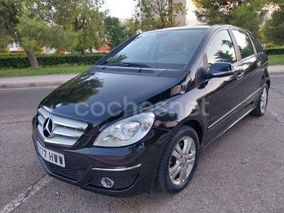 Mercedes B200