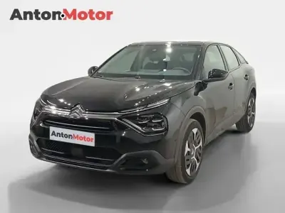 Usado Citroën C4 Feel 131 CV (96 kW) 2023 Negro SUV