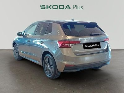 Nuevo Skoda Fabia 115 CV (84 kW) 2025 Gris / plata Utilitario