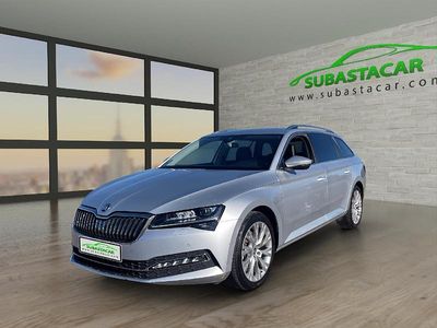Usado Skoda Superb Style 150 CV (110 kW) 2022 Gris Familiar