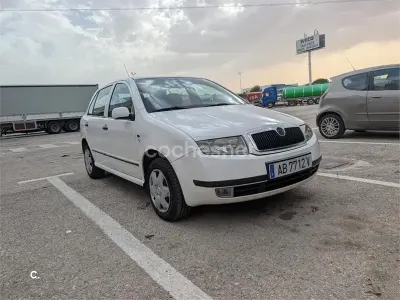 Usado Skoda Fabia Comfort 100 CV (73 kW) 2000 Blanco Berlina