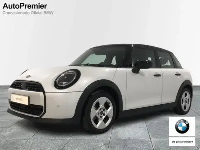 Usado Mini Cooper Essential 114 kW (156 CV) 2025 Blanco Utilitario